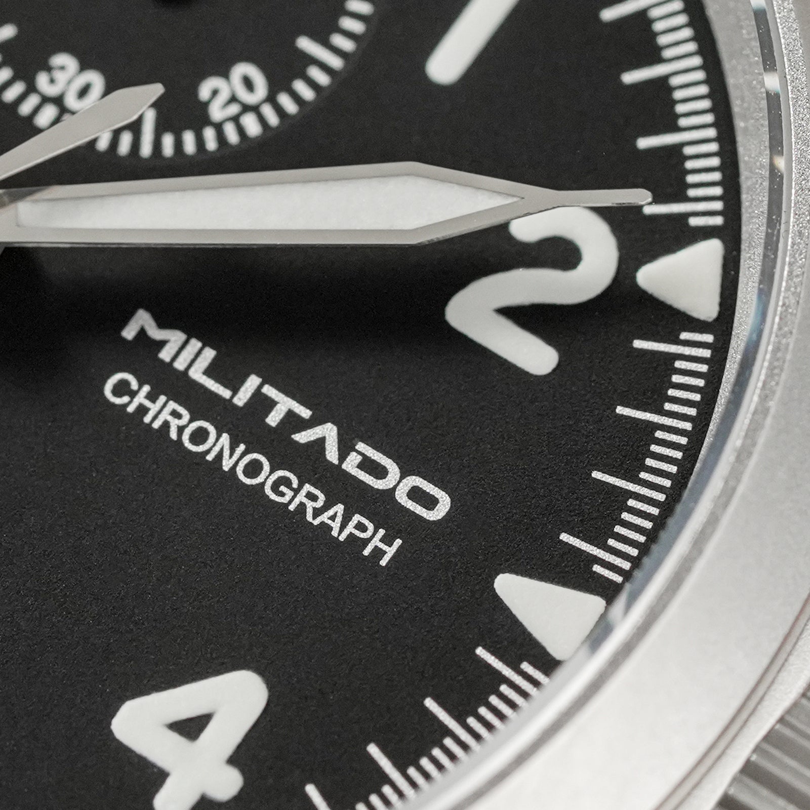 Reloj cronógrafo de cuarzo Militado Retro VK67 con 3 esferas