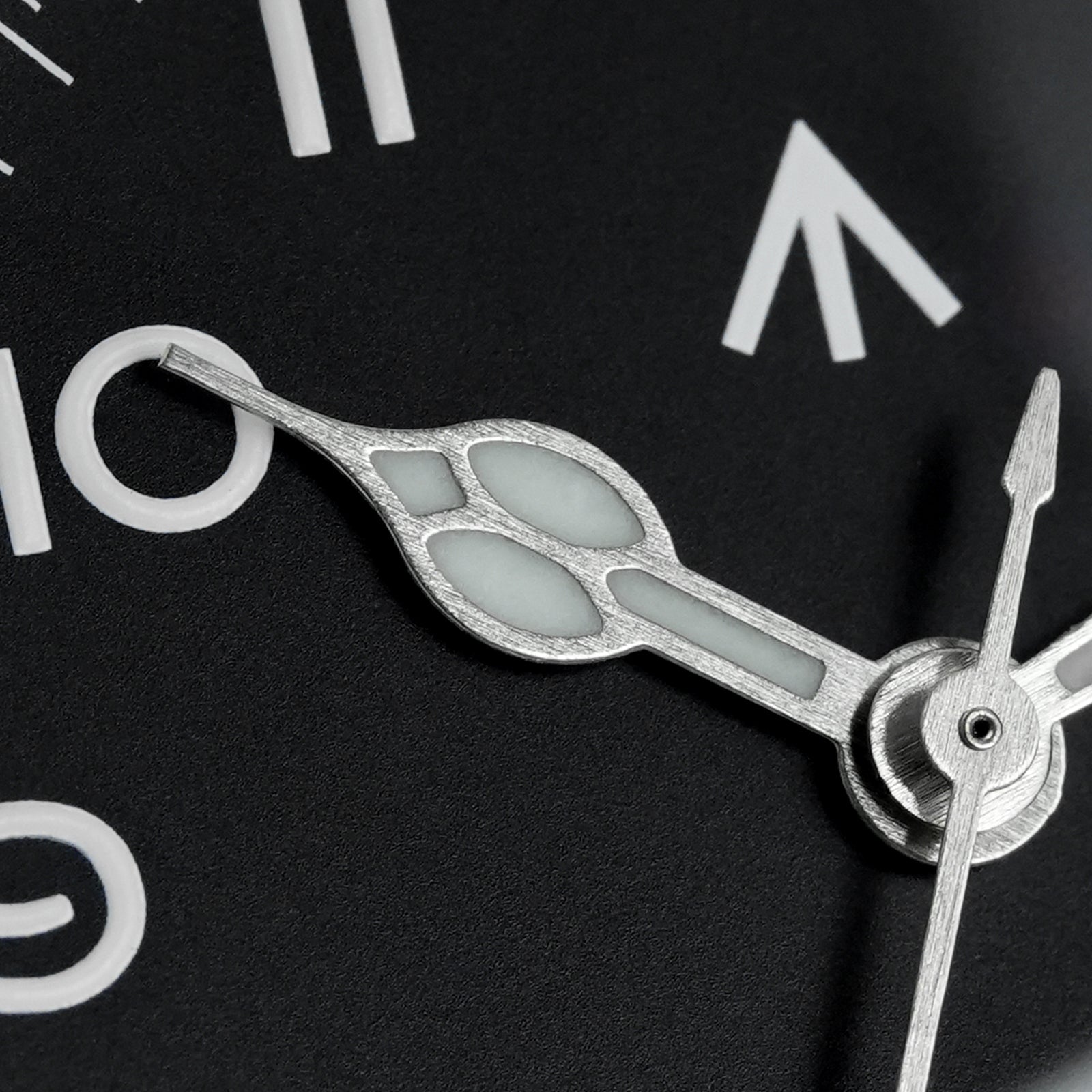 💥Spring Sale💥Militado 38mm Retro VH31 Military Watch ML08