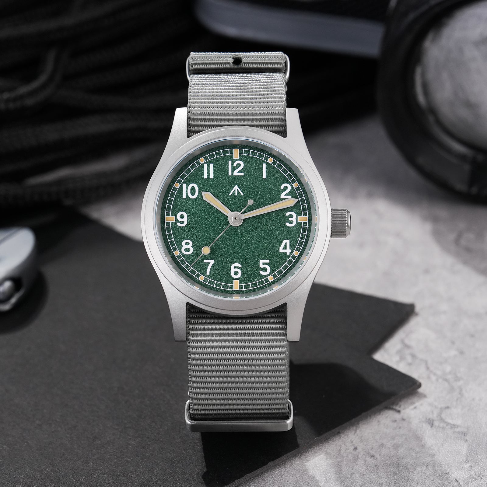 Militado Retro Field Watch 38mm Stainless Steel Watch ML12
