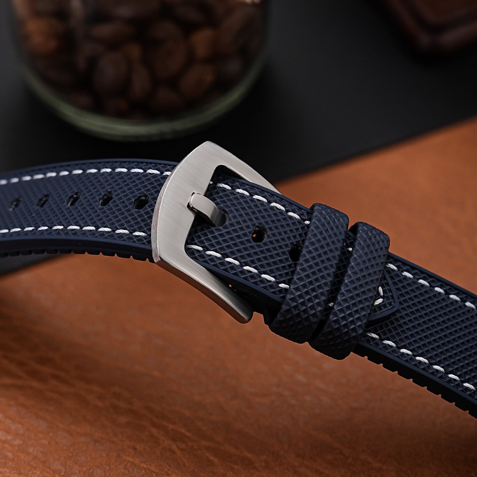 Durable FKM Watch Band Soft Rubber Strap 20mm 22mm