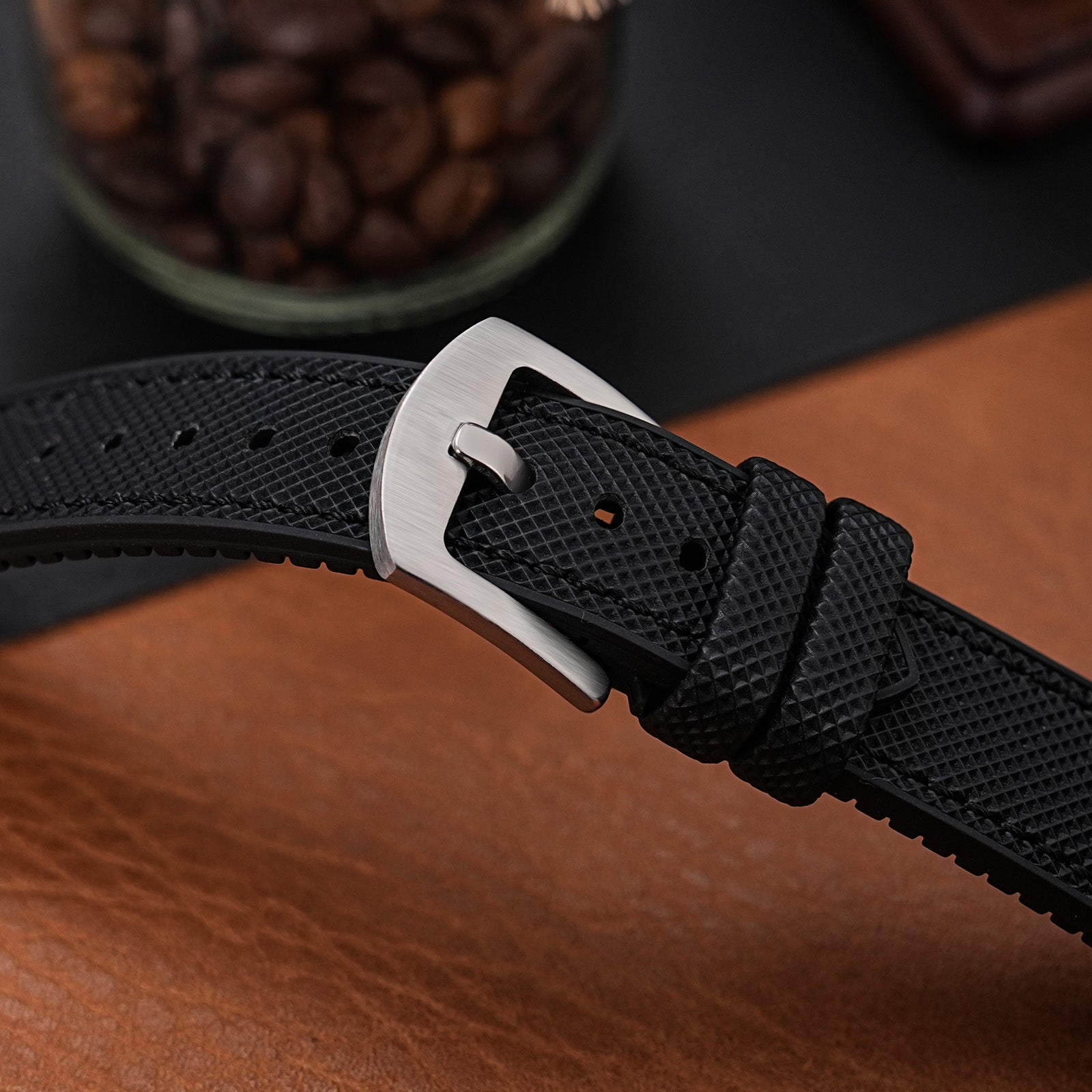 Durable FKM Watch Band Soft Rubber Strap 20mm 22mm