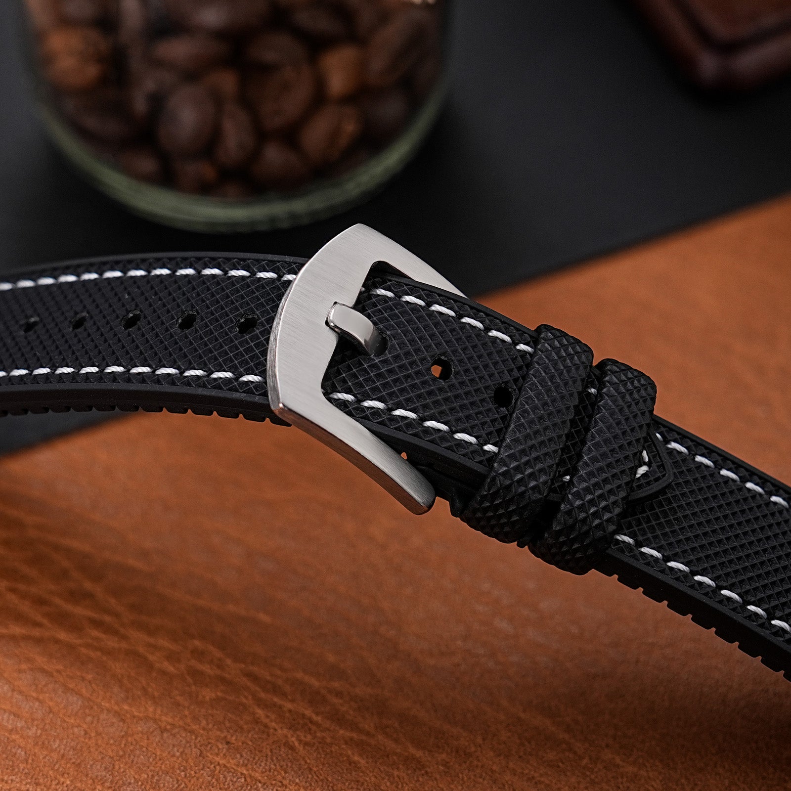 Durable FKM Watch Band Soft Rubber Strap 20mm 22mm