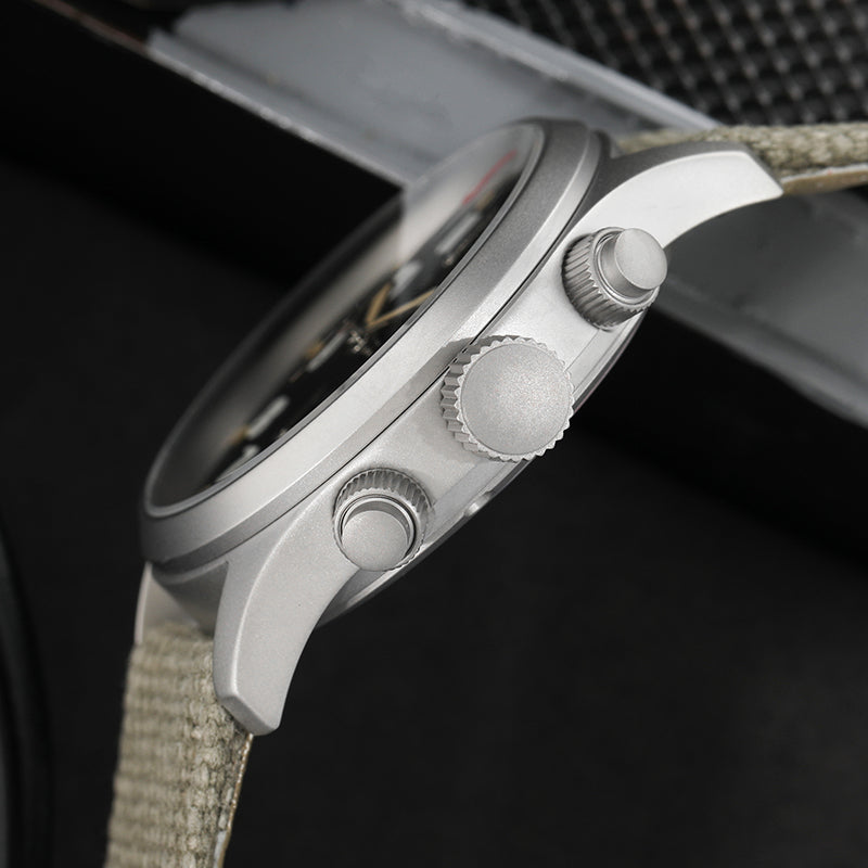 Reloj cronógrafo de cuarzo Militado Retro VK61