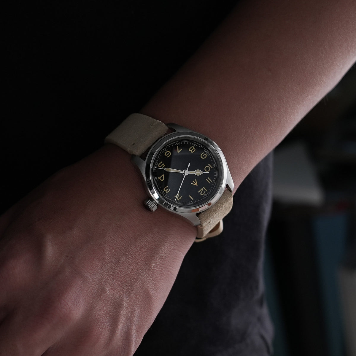 Executive M005.417.16.051.20 Watch Battery main image 0