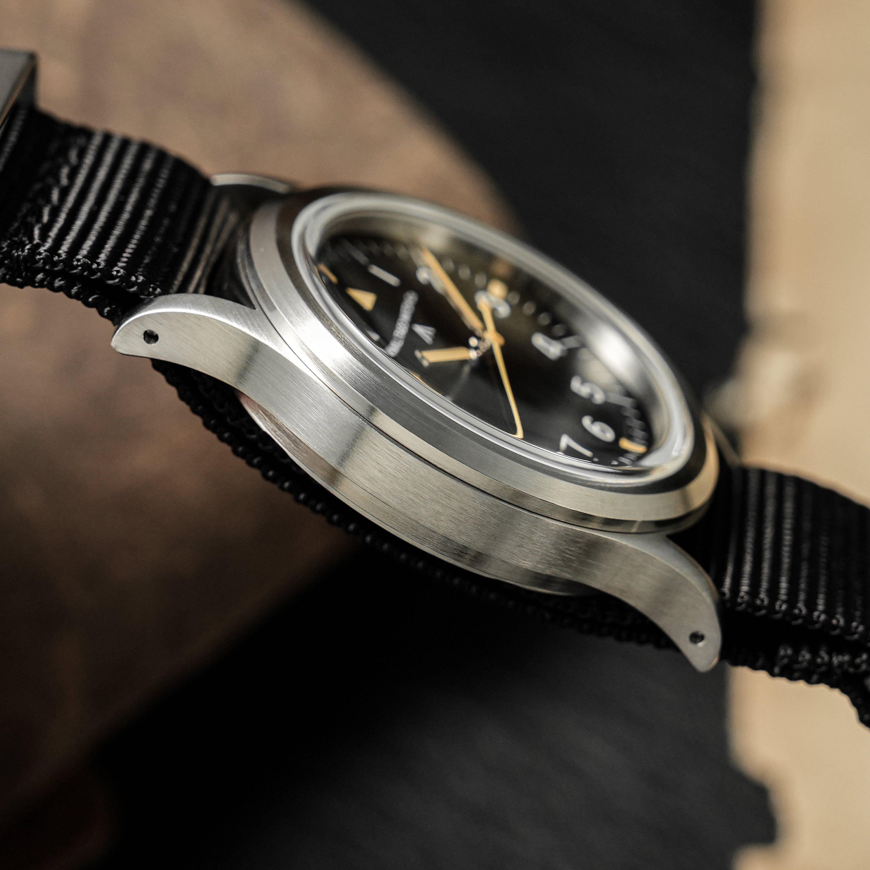 ★618 Big Sale★ Militado 36mm Sapphire Crystal Retro Military Watch VH31/VH65 ML14