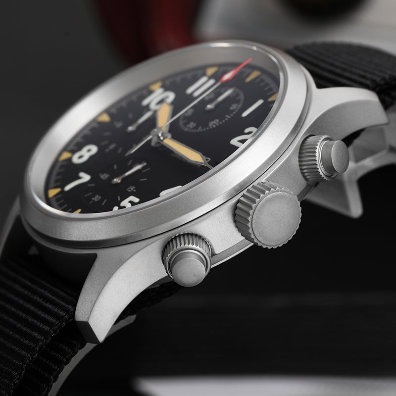 Militado 39mm Retro VK67 Quartz Chronograph Watch ML1868